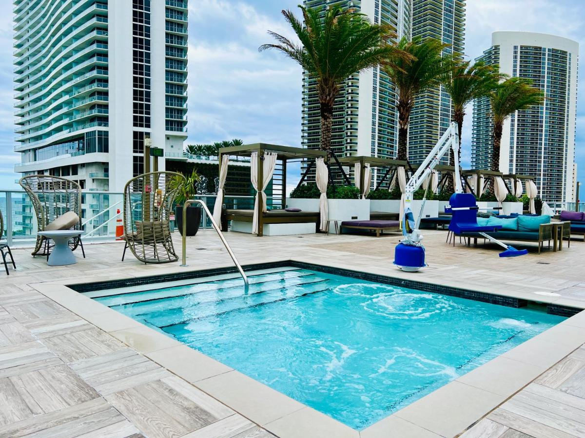 Hyde Beach House - Luxury 2-Bedroom - Gorgeous View - Resort Amenities - Rooftop Pool - Hot Tub - Tennis Court - Minutes To The Ocean Hollywood Bagian luar foto